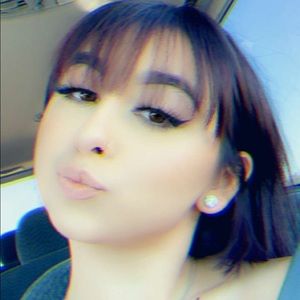 Meet your Posher, Norma